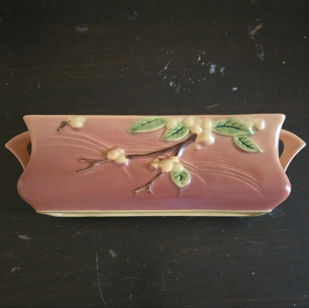 Vintage 1940s Roseville Pottery Dusty Rose Snowberry Planter - Picture 1 of 6